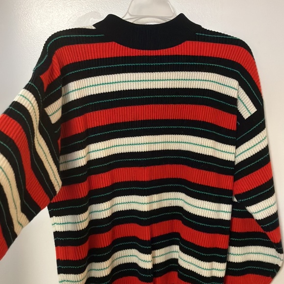 Handmade vintage knit sweater - Picture 3 of 17